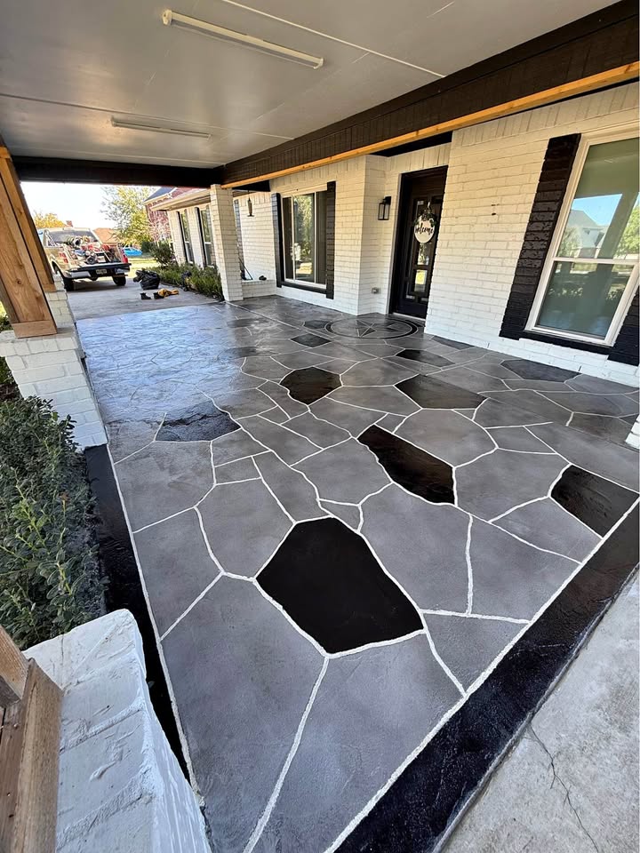 Decorative concrete overlay